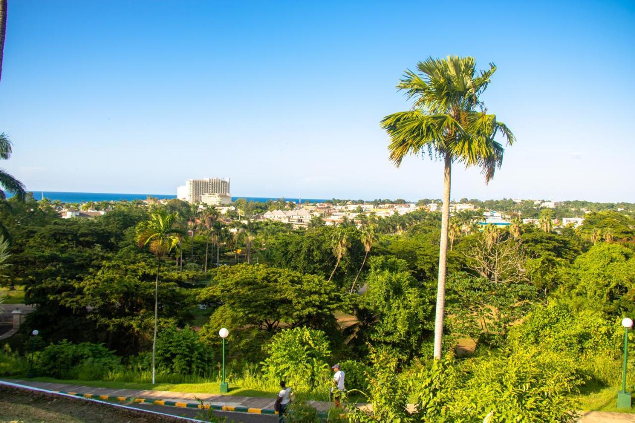 E 20 Mystic Ridge Ocho Rios Apartment Exterior foto