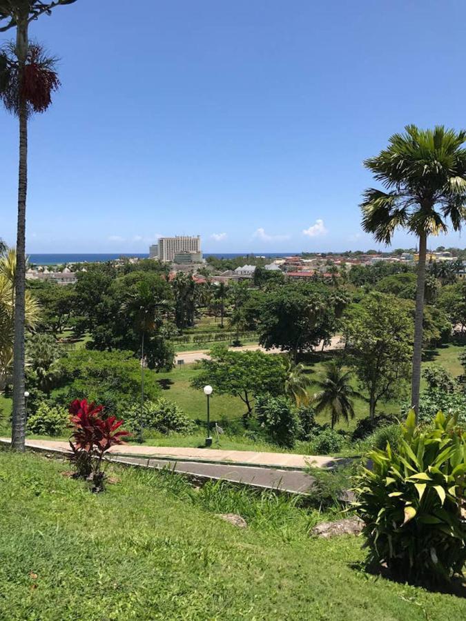 E 20 Mystic Ridge Ocho Rios Apartment Exterior foto