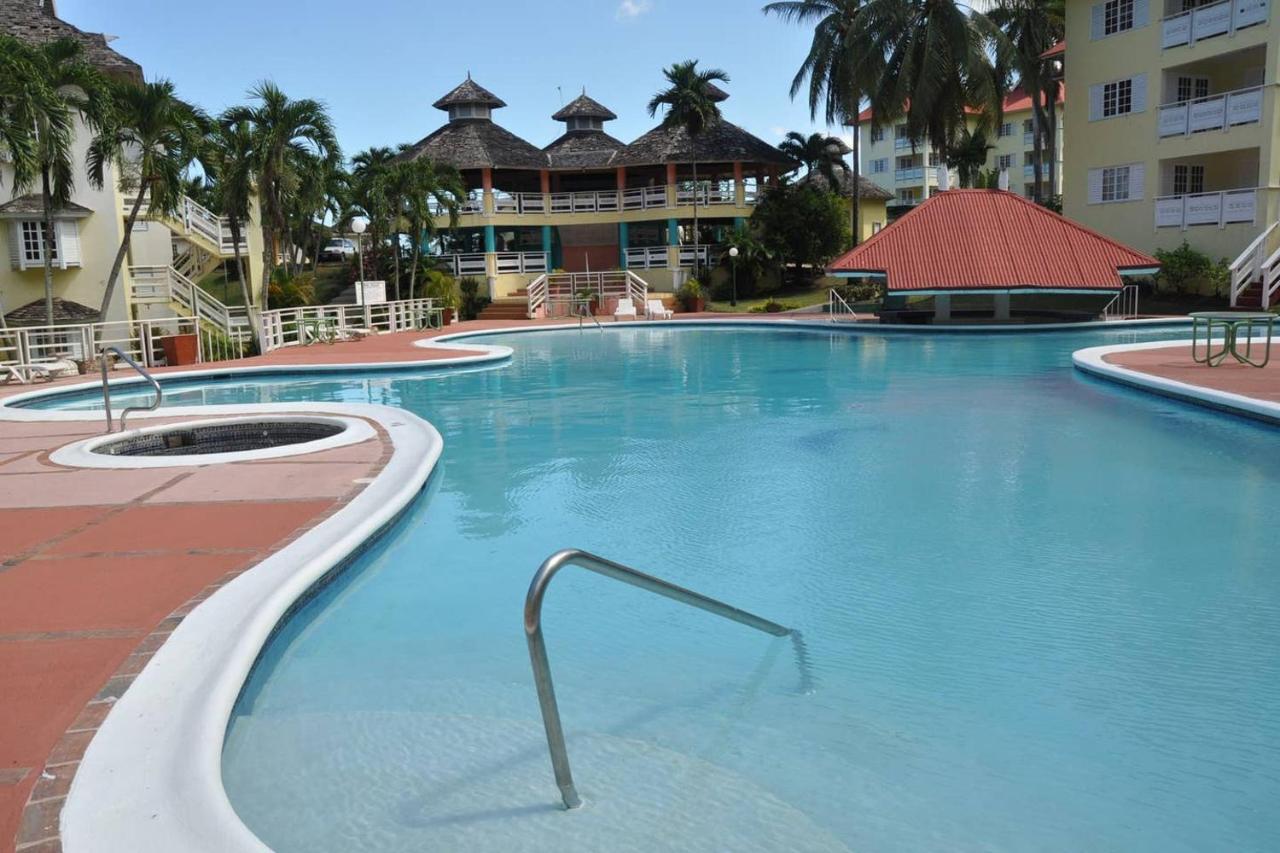 E 20 Mystic Ridge Ocho Rios Apartment Exterior foto