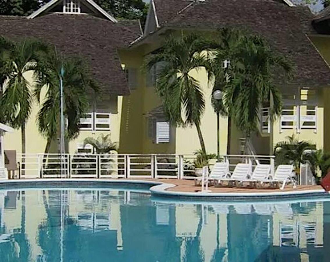 E 20 Mystic Ridge Ocho Rios Apartment Exterior foto