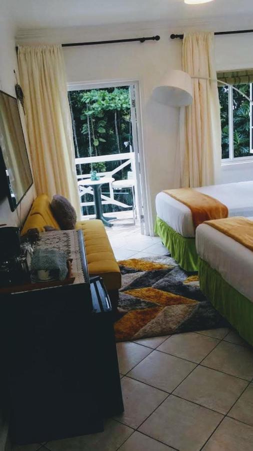 E 20 Mystic Ridge Ocho Rios Apartment Exterior foto
